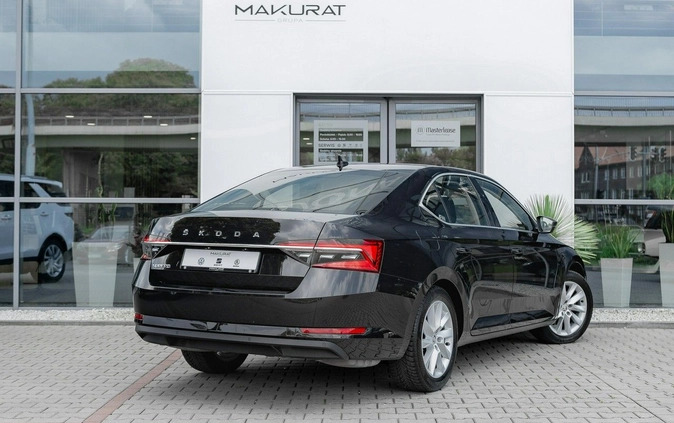 Skoda Superb cena 96850 przebieg: 115590, rok produkcji 2019 z Rudnik nad Sanem małe 704